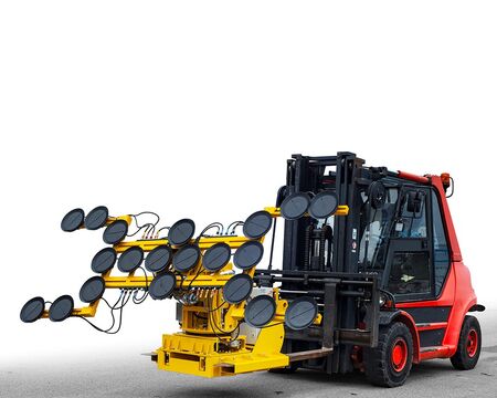 Einsatz eines 7-Achsen-Stapler-Manipulators mit VSG 1000 KMH zur Montage großformatiger Fassadenscheiben bis 900 kg. Bildrechte: Heavydrive.com