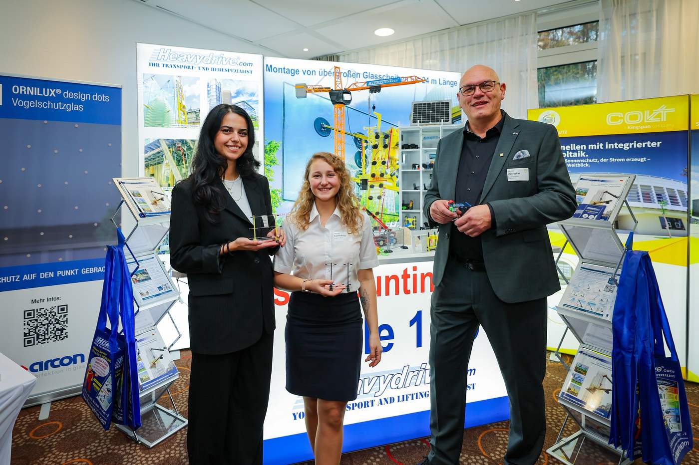 Das Heavydrive Team präsentierte auf der Fachausstellung seine Hebe- und Montagelösungen.