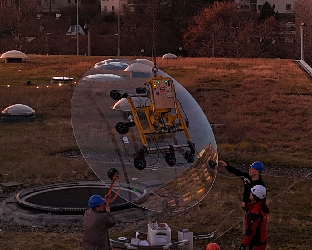 VSG 1500 KR SP - Vakuum-Sauganlage für sphärisch- bzw. kugelförmig gebogene Scheiben, bis 1500 kg Traglast | Vakuum-Sauganlage für sphärisch- bzw. kugelförmig gebogene Scheiben, bis 1500 kg Traglast - VSG 1500 KR SP